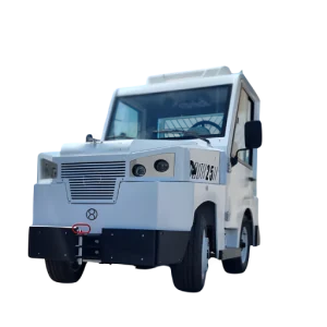 BAGGAGE TRACTOR